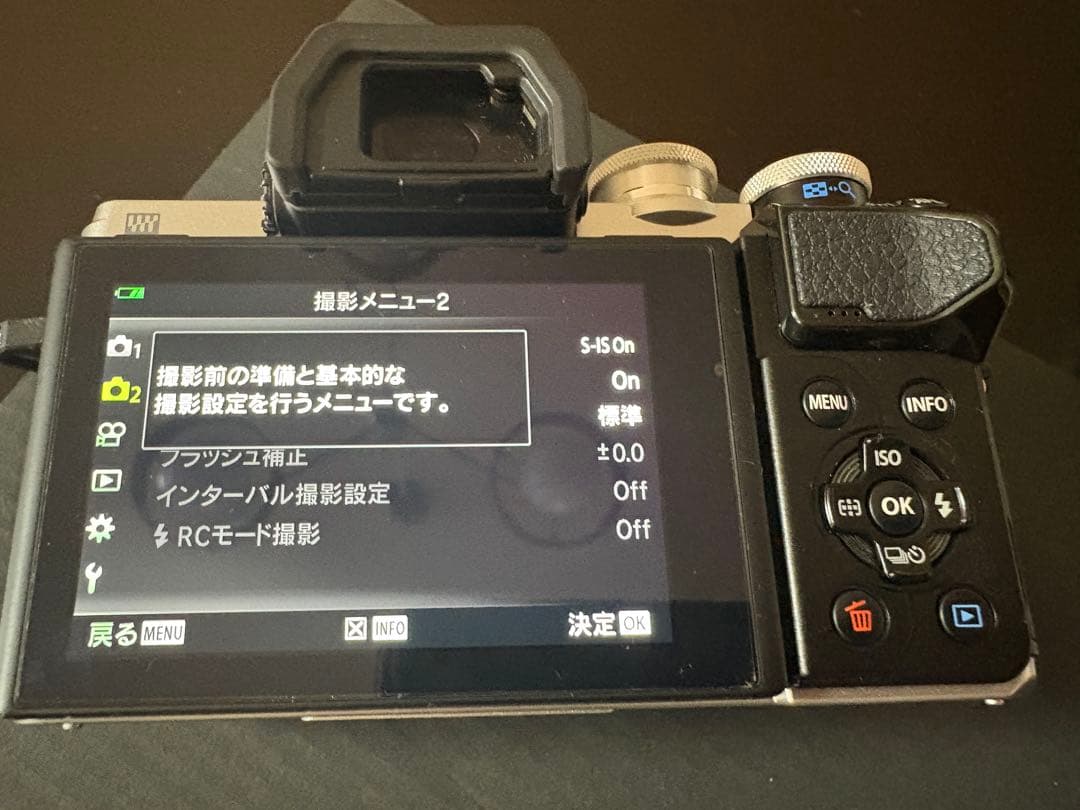 OLYMPUS OM-D E-M10 Mark Ⅲミラーレス一眼 ダブルズーム