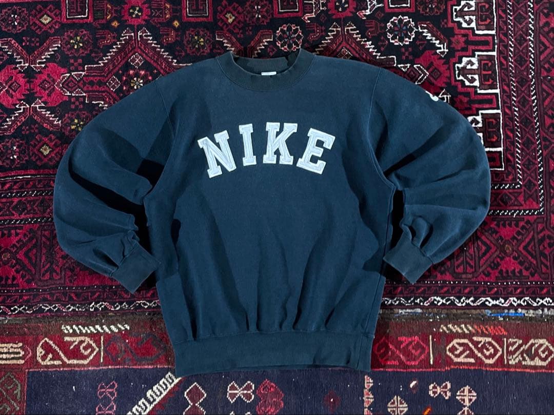 ユ*ウ様 NIKE ナイキ 90's ワッペンロゴ スウェット トレーナー ブラ