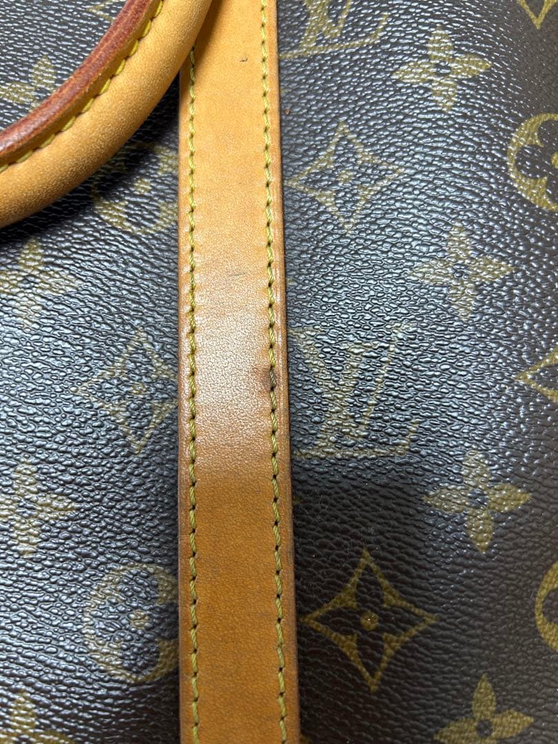 LOUIS VUITTON モノグラム ポルトドキュマン ヴォワヤージュ