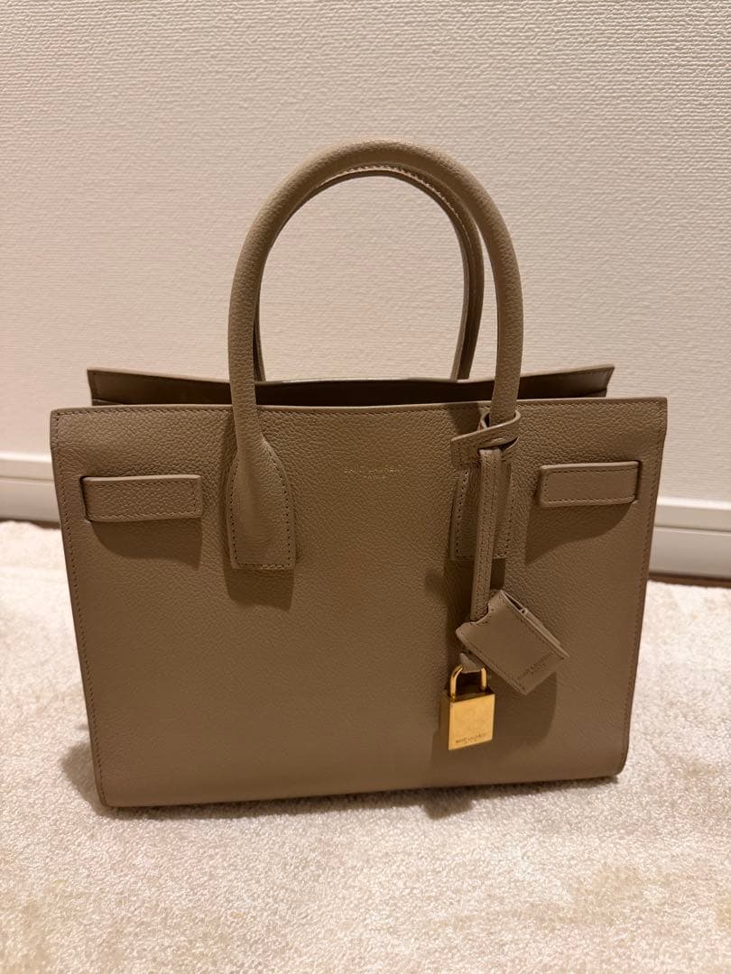 SAINT LAURENTサック・ド・ジュール　Babyレザートートバッグ
