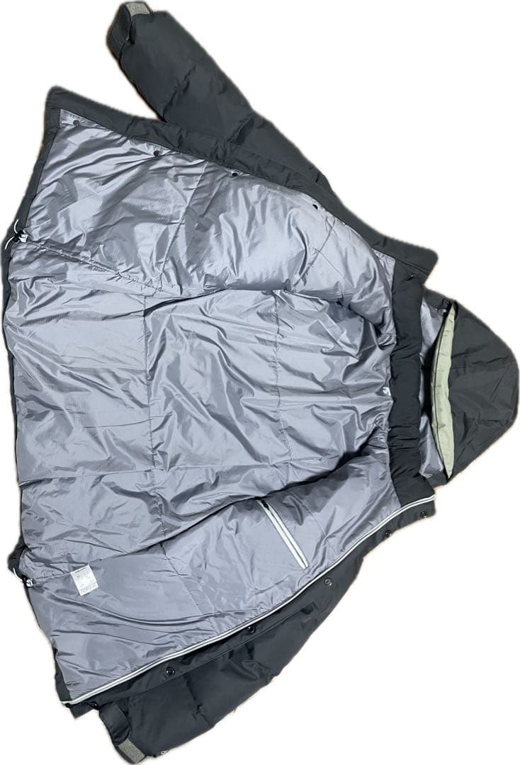 DESCENTE ダウンジャケット