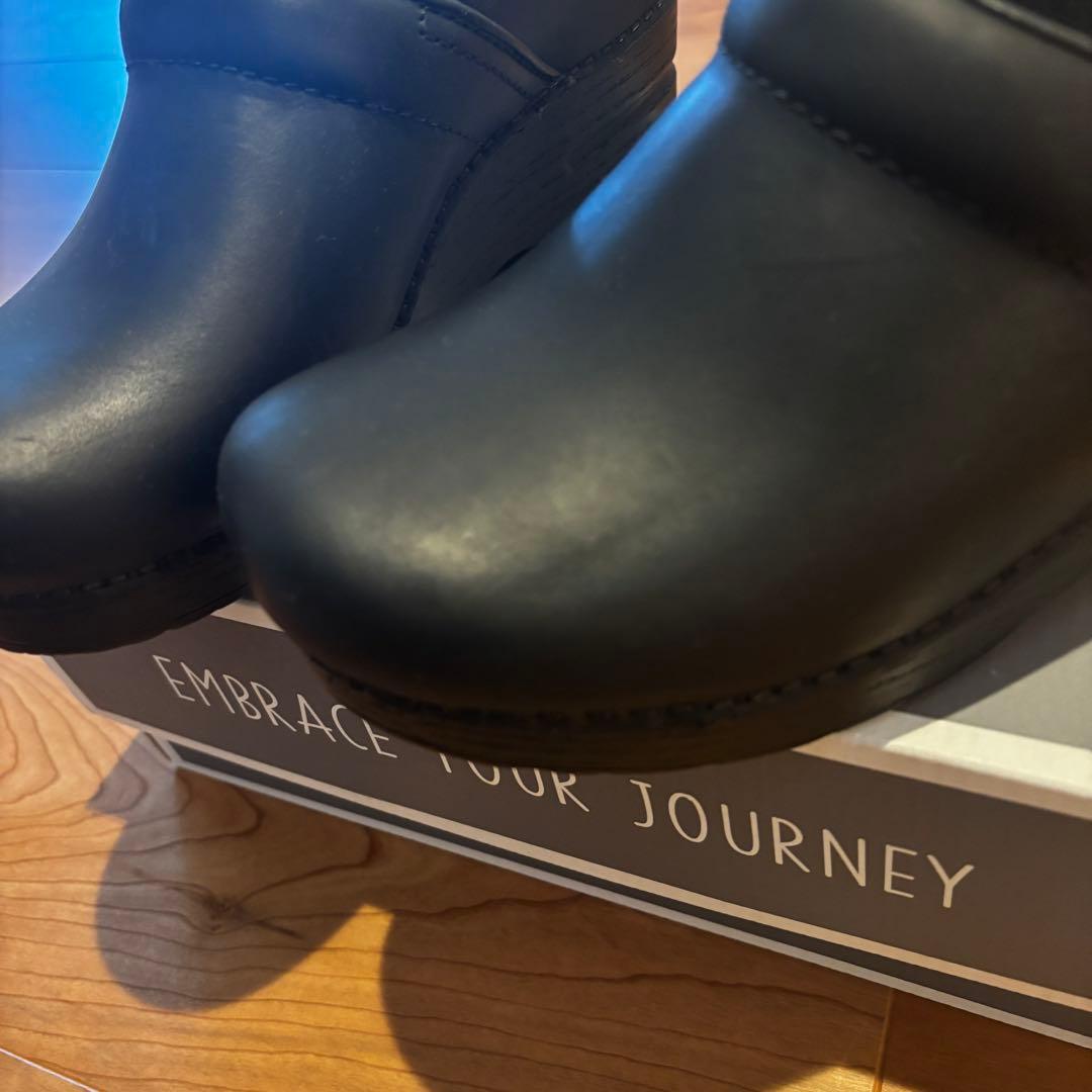 【dansko】ダンスコ プロフェッショナル サンダル Black.Oiled