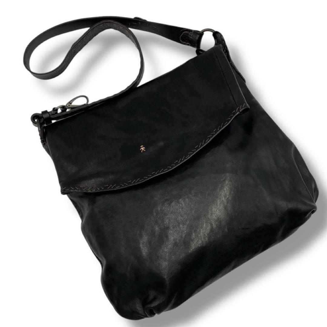 美品 エンリーべグリン レザー ショルダーバッグ 大容量 本革 ブラック 希少