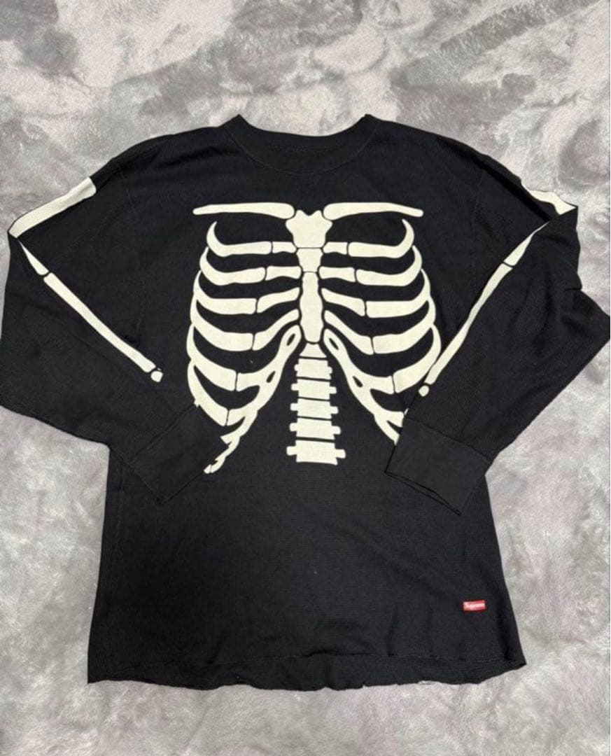 supreme サーマル