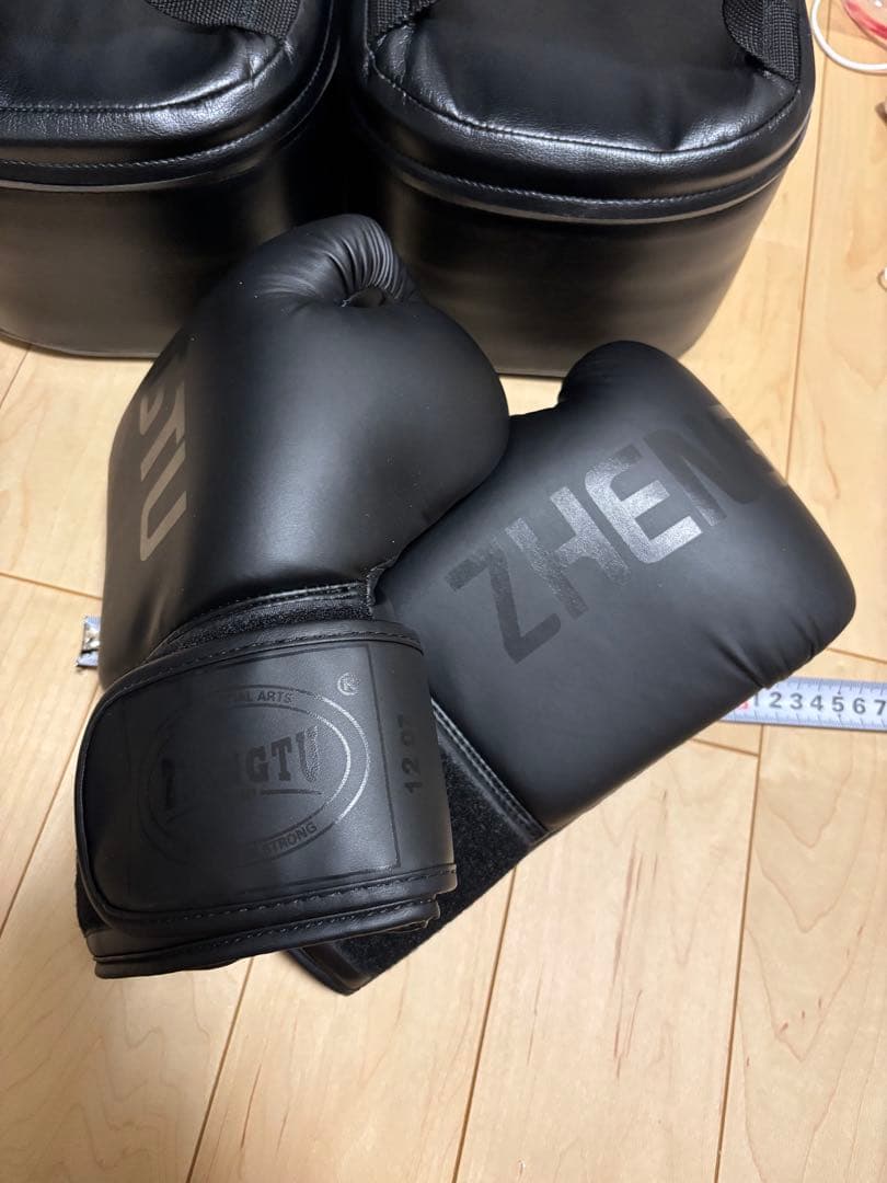 Winning ウイニング キックミット 2個+ボクシンググローブ　セット