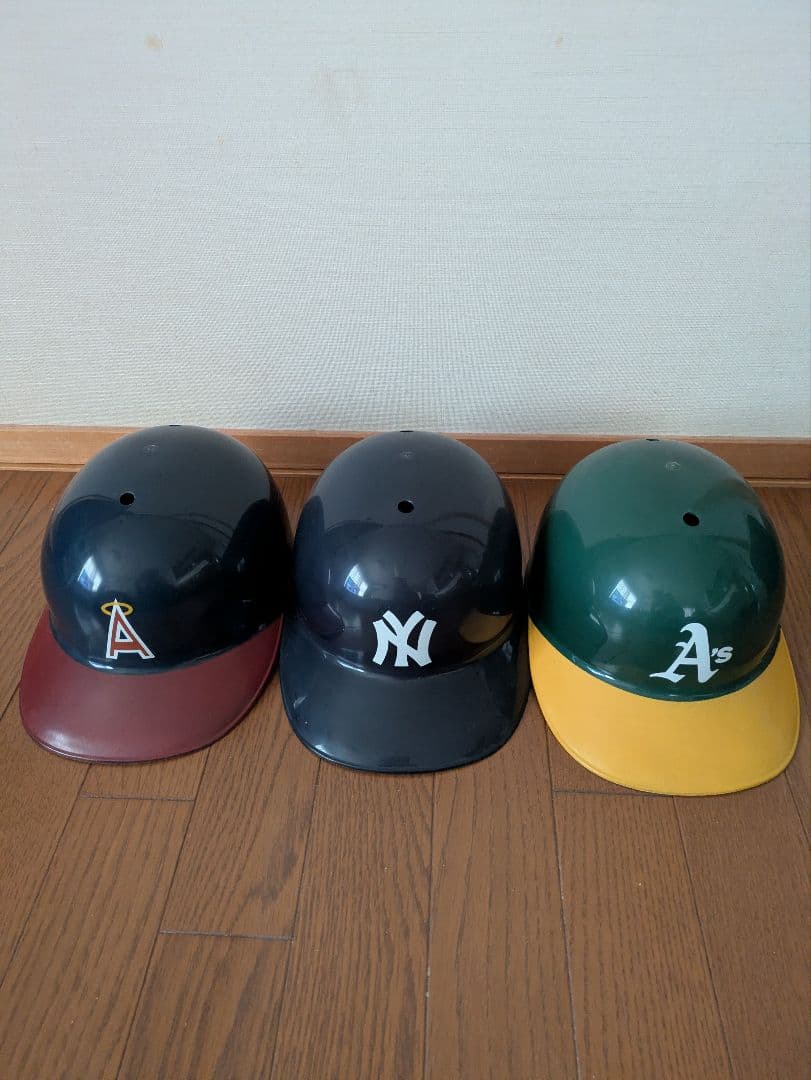 MLB レトロヘルメット　エンゼルス　ニューヨークヤンキース　アスレチックス