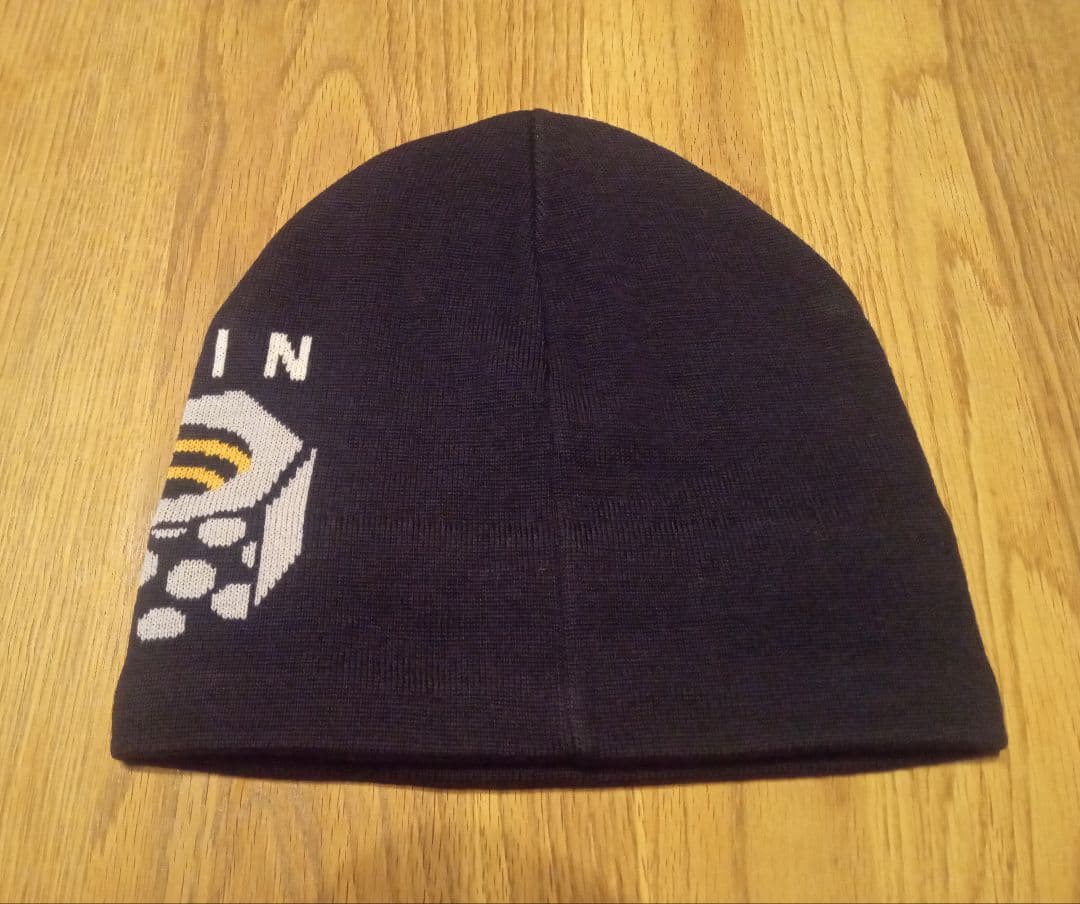 入手困難!!STUSSY×MOUNTAIN HARDWEARコラボニット帽