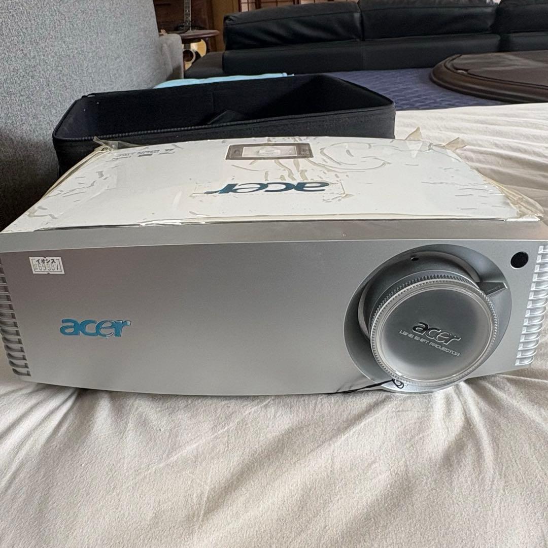 ⚪️acer プロジェクター 本体 希少