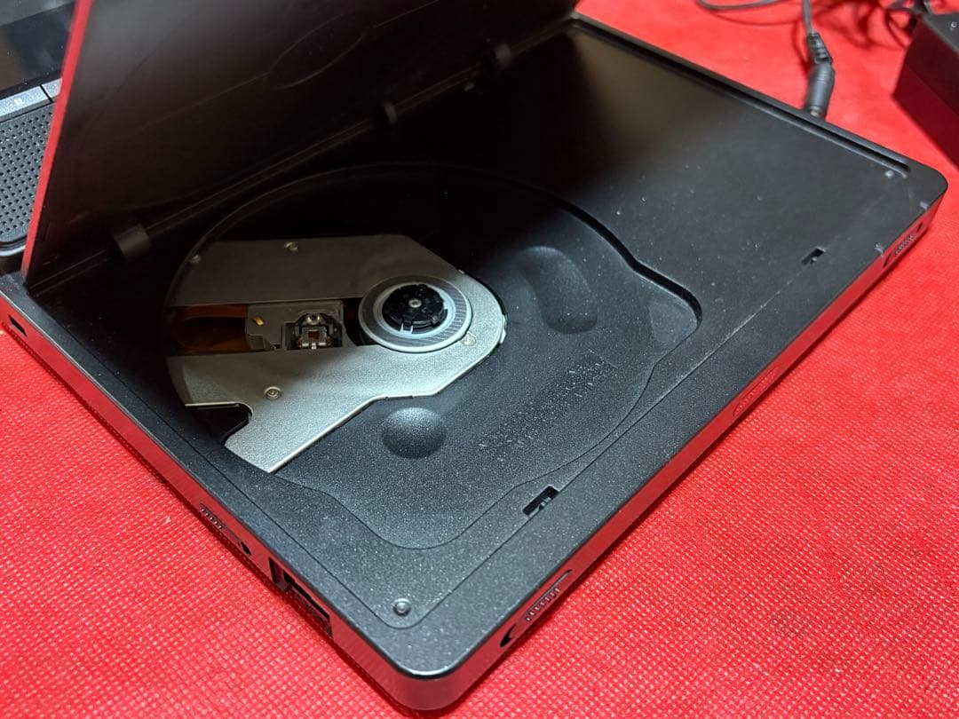 SONY ポータブルCD/DVDプレーヤーDVP-FX850 2506-14-1