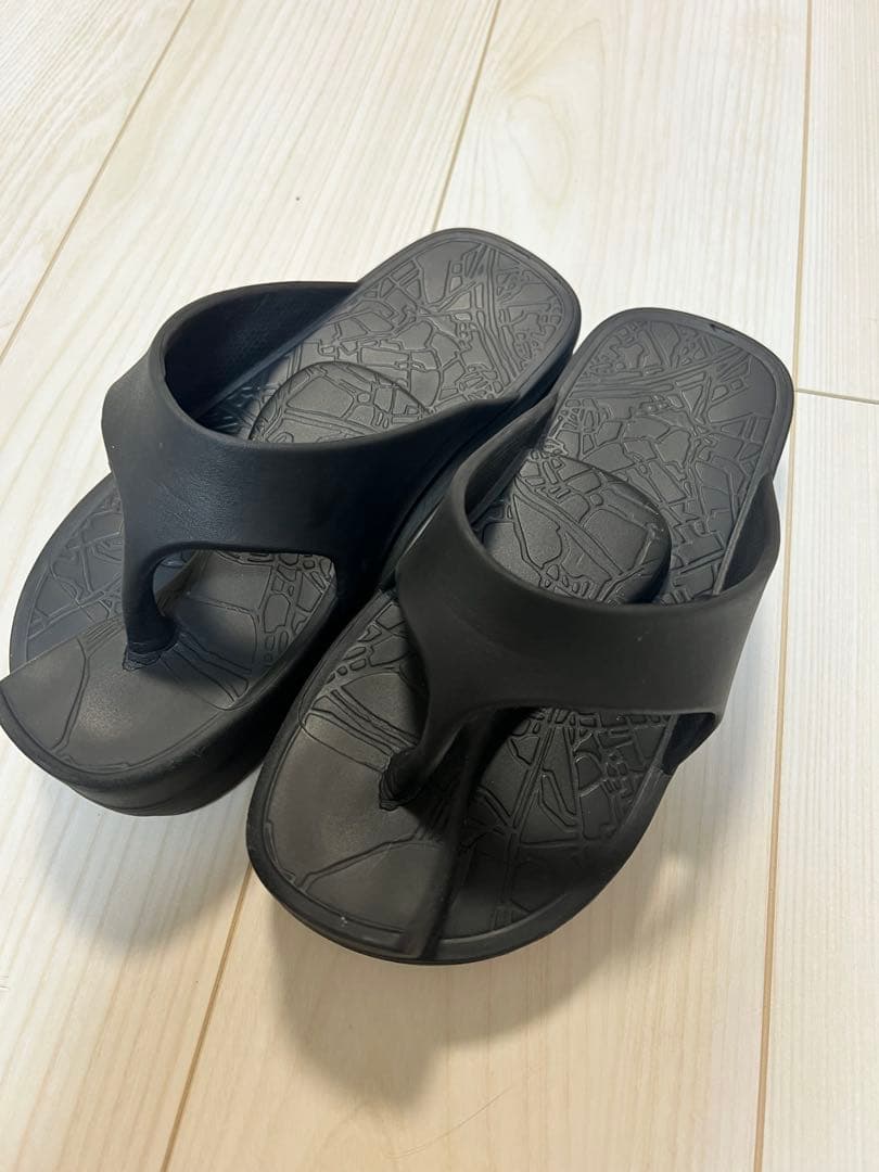 ラクバキ　イージーサンダル　S