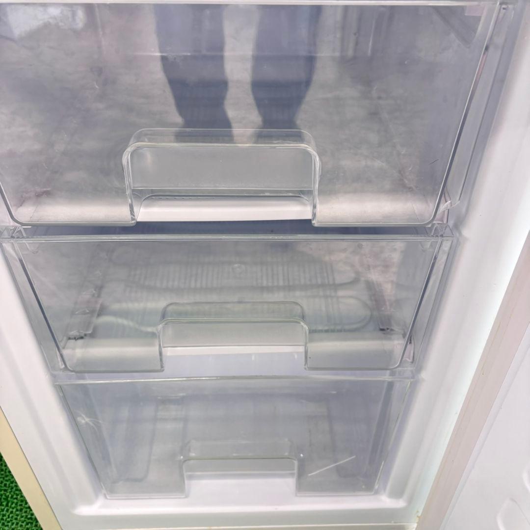 728 レトロデザイン冷蔵庫　130L　小型　一人暮らし　右開き　2ドア　お洒落