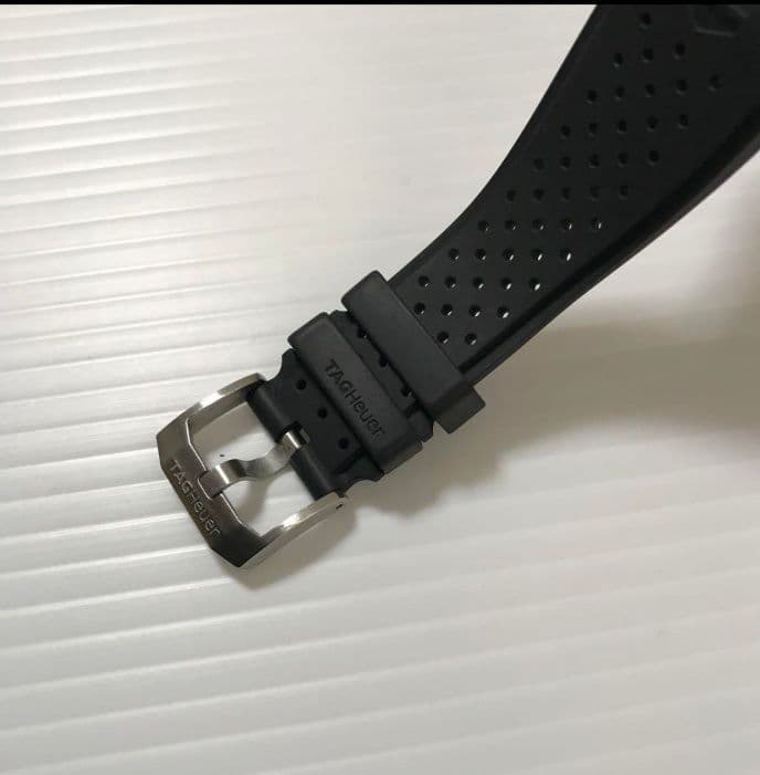 美品タグホイヤー コネクテッドモジュラー41ブラック+替えベルト