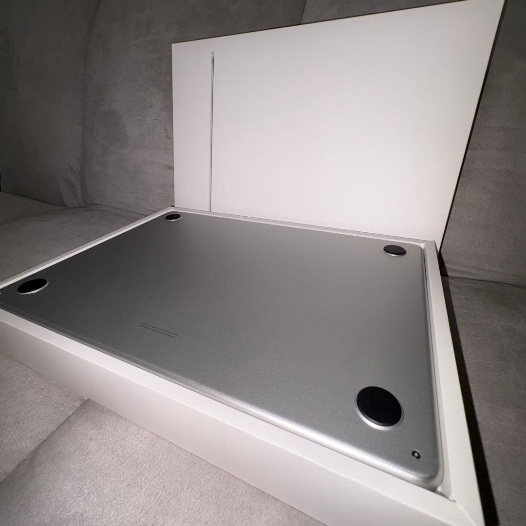 【美品】Apple MacBook Air m2 / A2681
