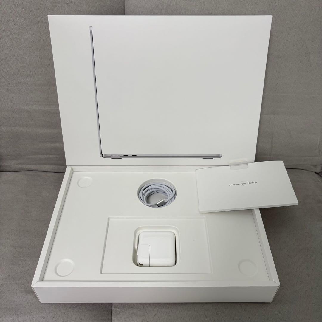 【美品】Apple MacBook Air m2 / A2681