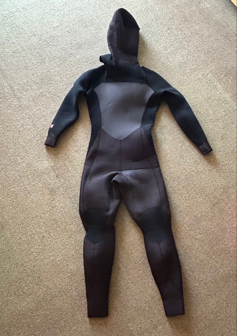 Patagonia パタゴニア　R4フード付きセミドライ