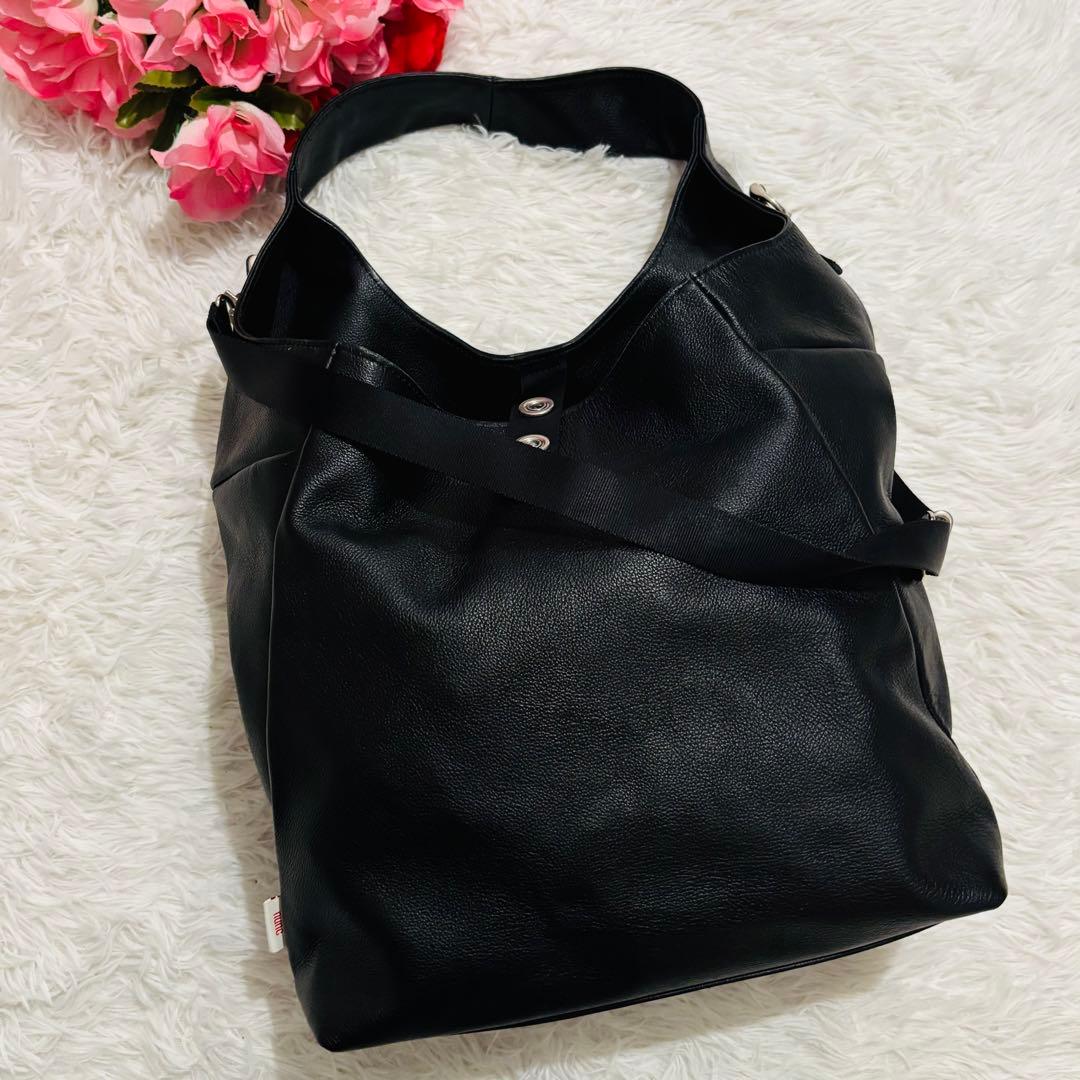 極美品✨ヌンク　シボ革ショルダーバック3way ブラック　ナカム愛用