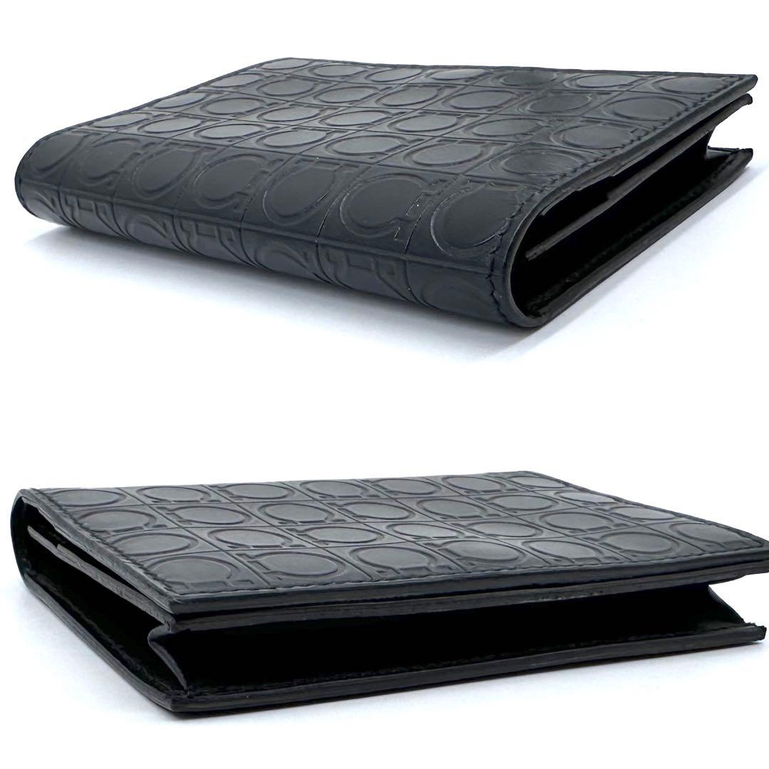 美品✨フェラガモ ガンチーニ エンボスレザー 名刺入れ カードケース ブラック