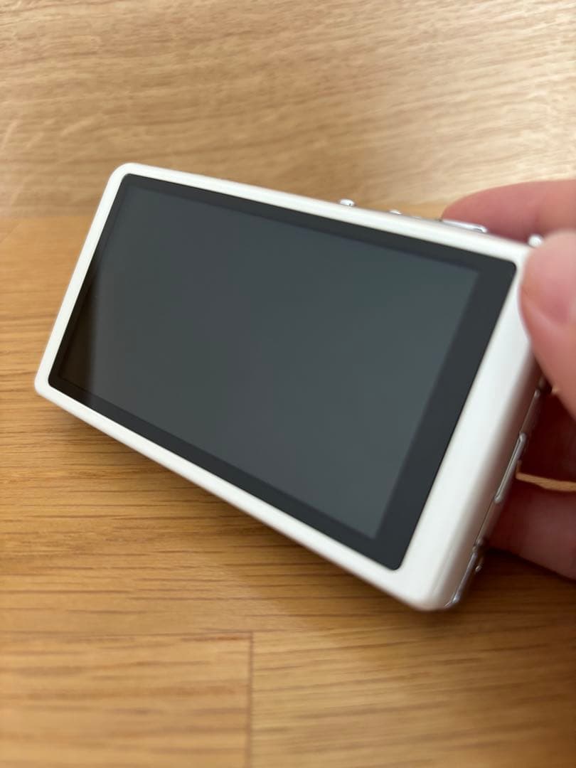 動作確認済　パナソニック デジタルカメラ LUMIX DMC-FX77 ホワイト