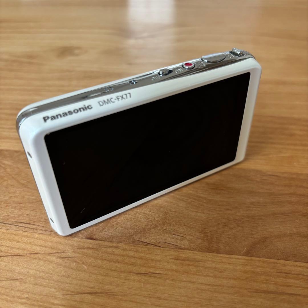動作確認済　パナソニック デジタルカメラ LUMIX DMC-FX77 ホワイト