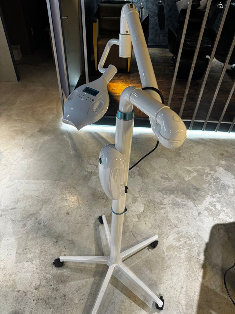 業務用ホワイトニング機器　2台&小物