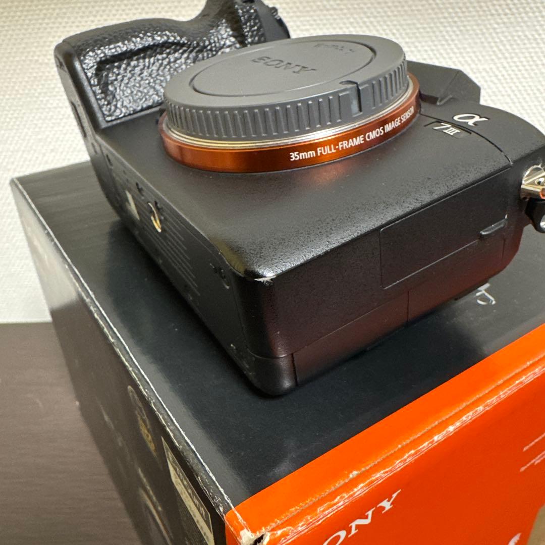 SONY α7 III ミラーレスカメラ 箱付きILCE-7M3