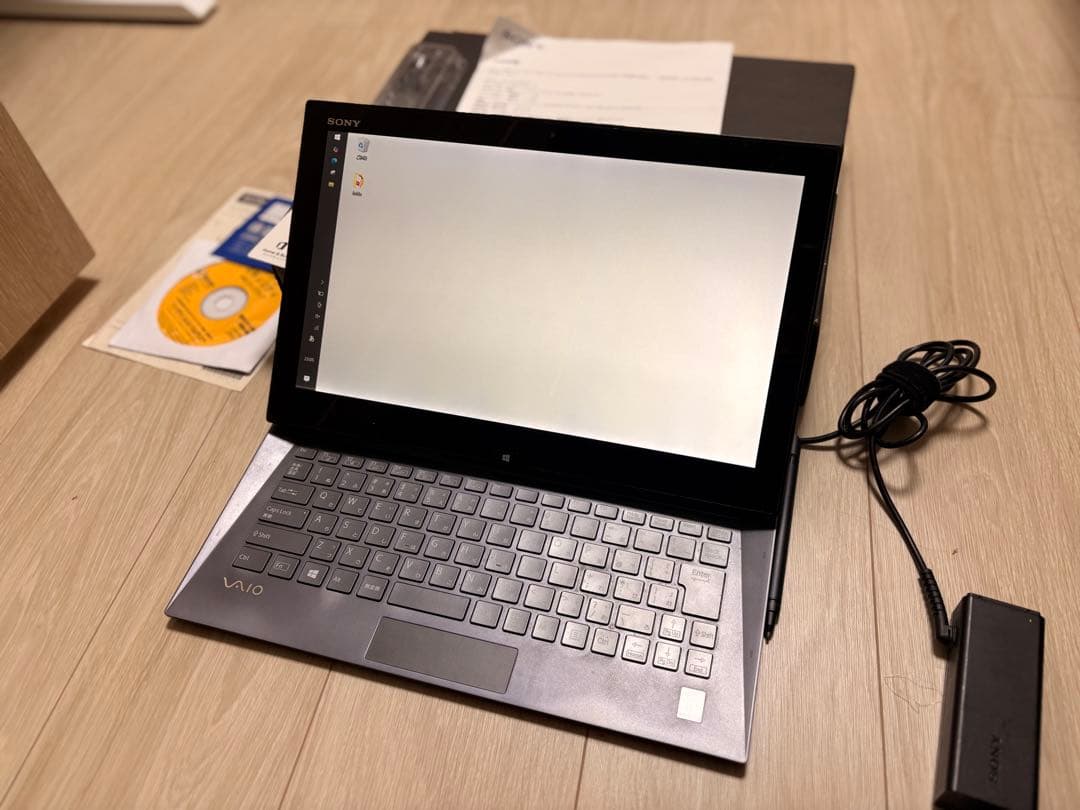 【美品/箱有】SONY VAIO Duo 13 SVD13238EJB 4GB