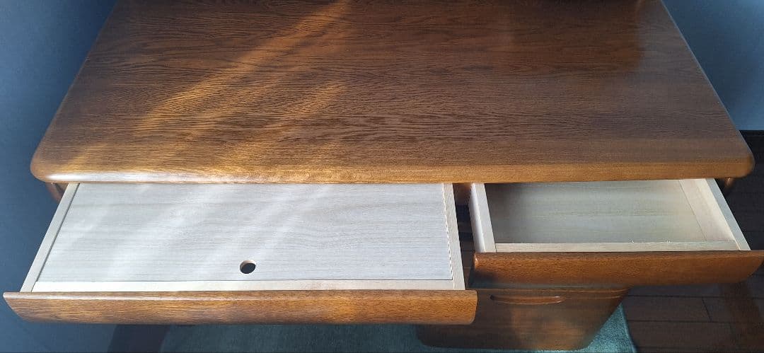 ④浜本工芸学習机のセット(４点フルセットでの購入の方限定)4点目・椅子