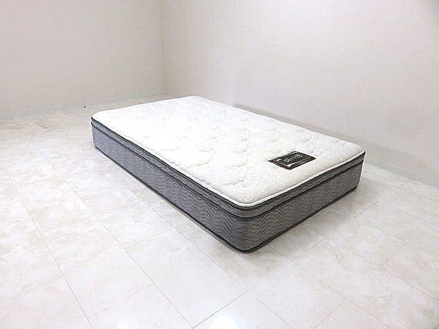 展示品 シモンズ 「ビューティレスト　エッセンシャル」セミダブルマットレス