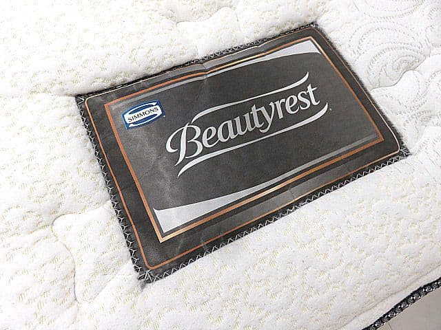 展示品 シモンズ 「ビューティレスト　エッセンシャル」セミダブルマットレス