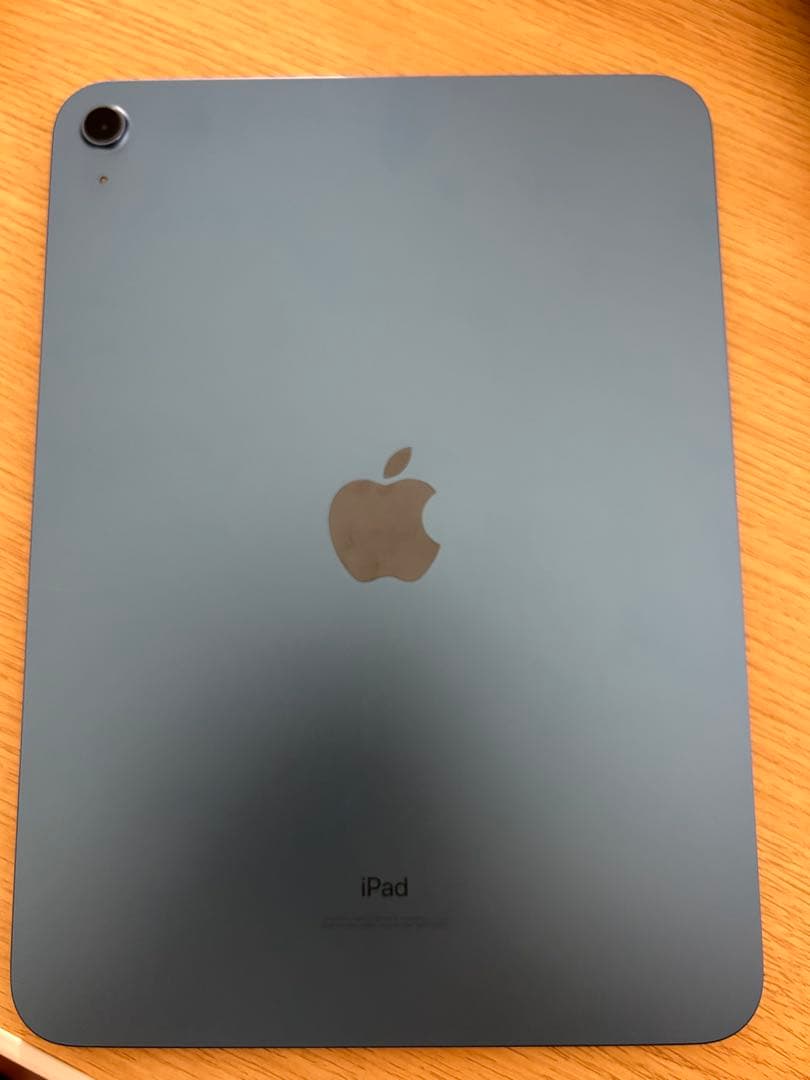 サイリュウ　外箱付きiPad (第10世代) 本体（付属品付き）ブルー