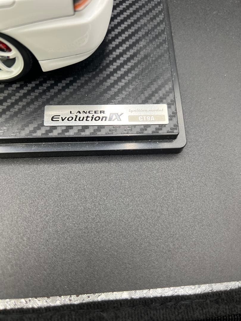 本日特価‼️イグニッションモデル ランサーエボリューション9 カスタム 1/18