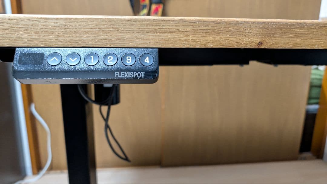 じ*ん様 無垢材ナチュラル天板 x スマート電動昇降