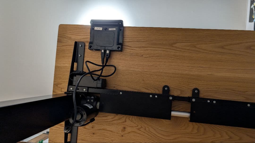 じ*ん様 無垢材ナチュラル天板 x スマート電動昇降