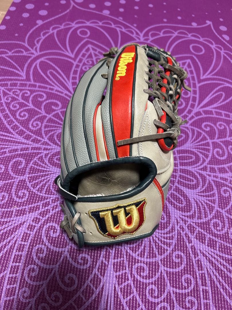 ウィルソン　Wilson 軟式グローブ グレー/レッド