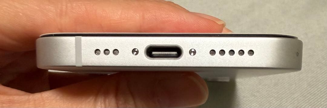 ✨美品✨ iPhone16e バッテリー100% 256G ホワイト