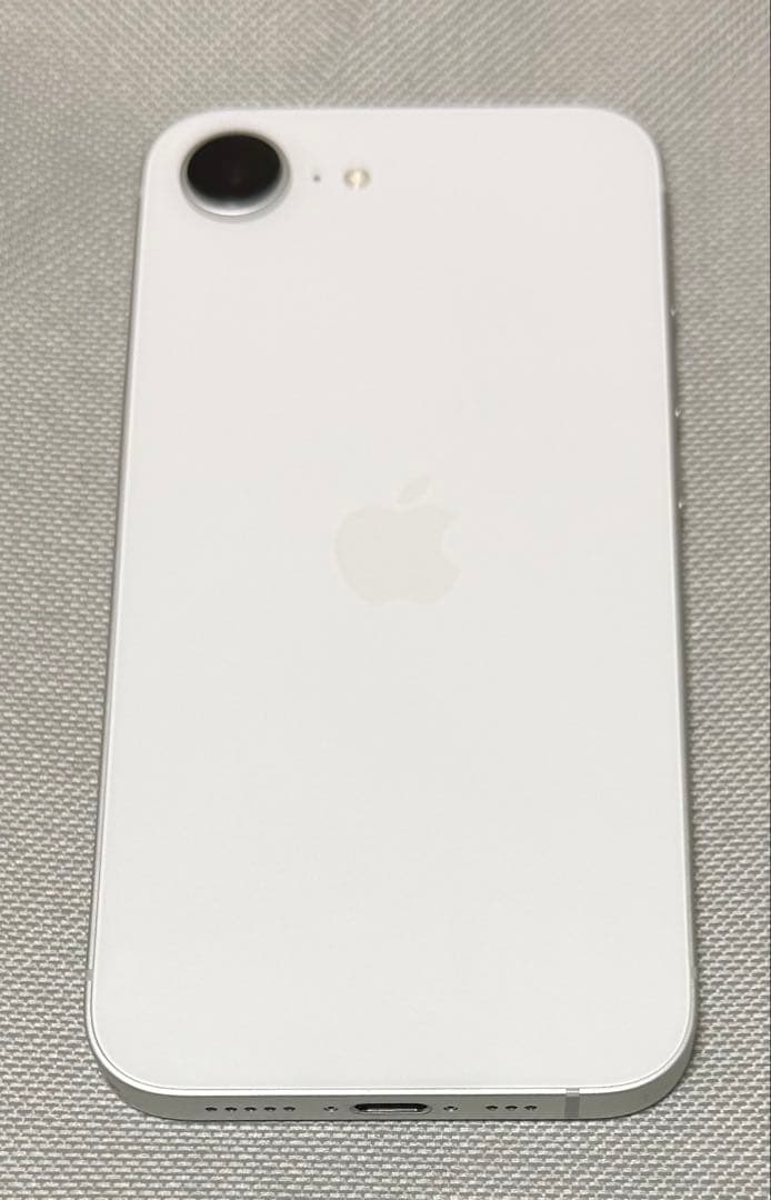 ✨美品✨ iPhone16e バッテリー100% 256G ホワイト