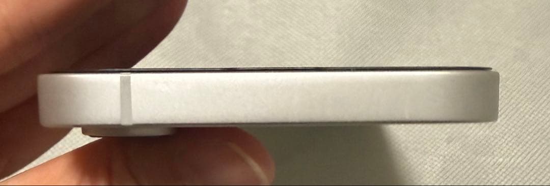 ✨美品✨ iPhone16e バッテリー100% 256G ホワイト