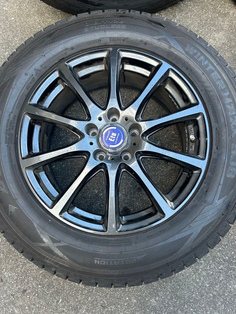 ともき！ RAV4 17インチ スタッドレスタイヤ ホイールセット