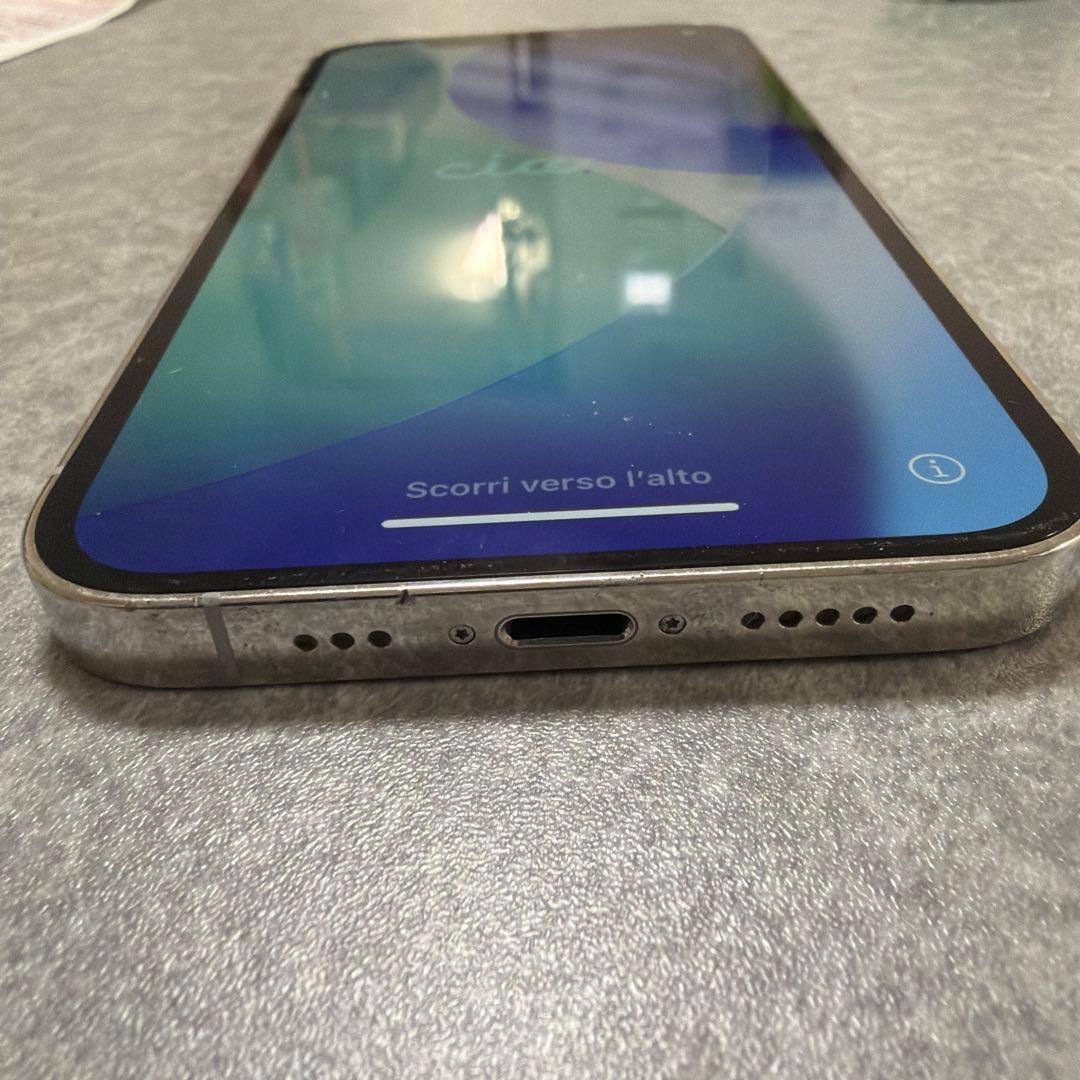 Apple iPhone 12PRO シルバー 6.1インチ 本体