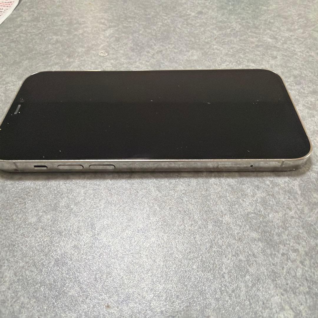 Apple iPhone 12PRO シルバー 6.1インチ 本体