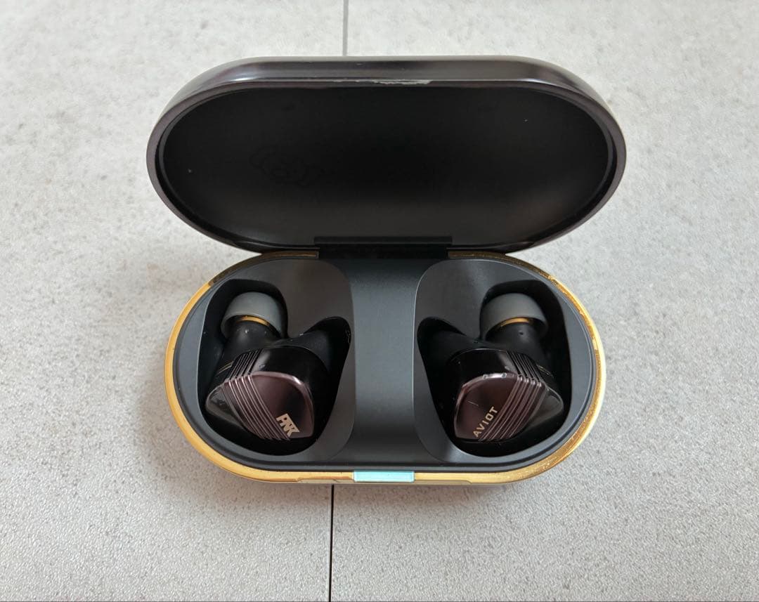 aviot ピアホン8 TE-W1-PNK