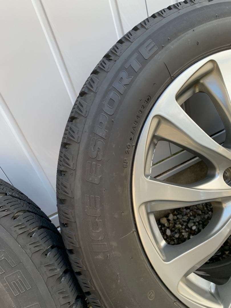 16インチ 205/60スタッドレスタイヤ　ホイールセット（ステップワゴン）