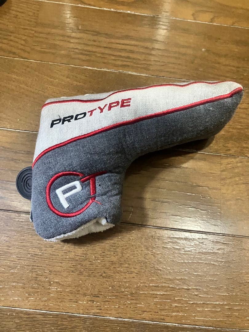 s*5様 オデッセイ　PROTYPE 9HT パター 34インチ　ヘッドカバー、