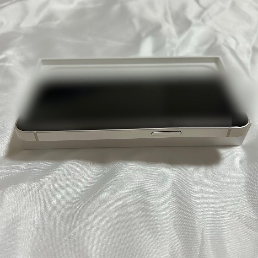 iPhone13　128GB　ホワイト本体