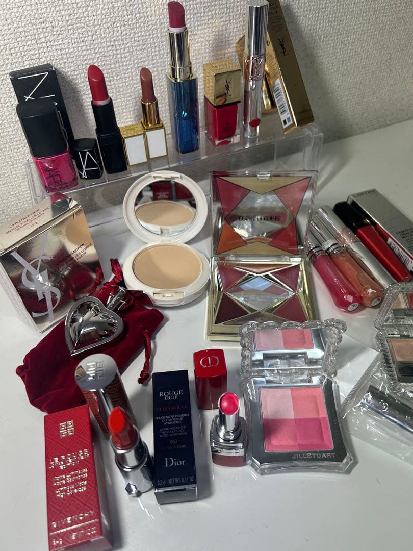 デパコス コスメ まとめ売り Mac イヴサンローラン ランコム　新品あり