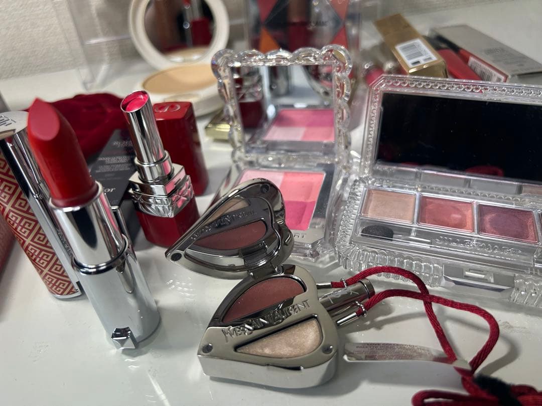 デパコス コスメ まとめ売り Mac イヴサンローラン ランコム　新品あり