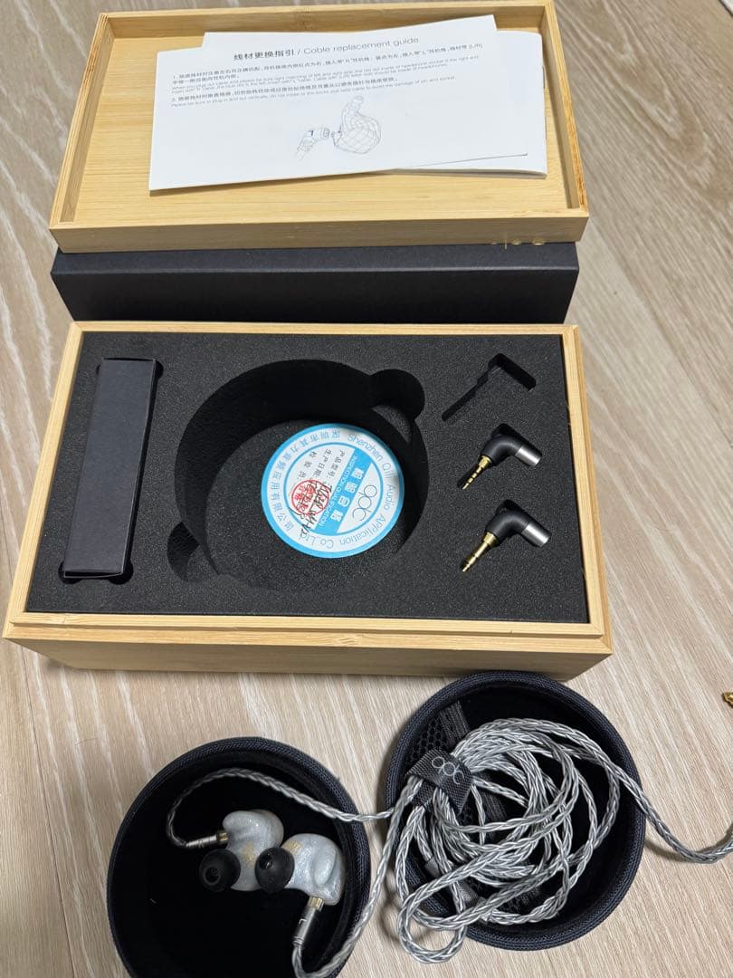 イヤホン WHITE TIGER II qdc