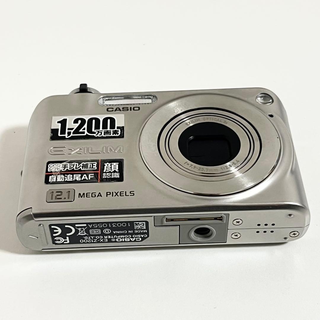 デジタルカメラ CASIO EXILIM EX-Z1200