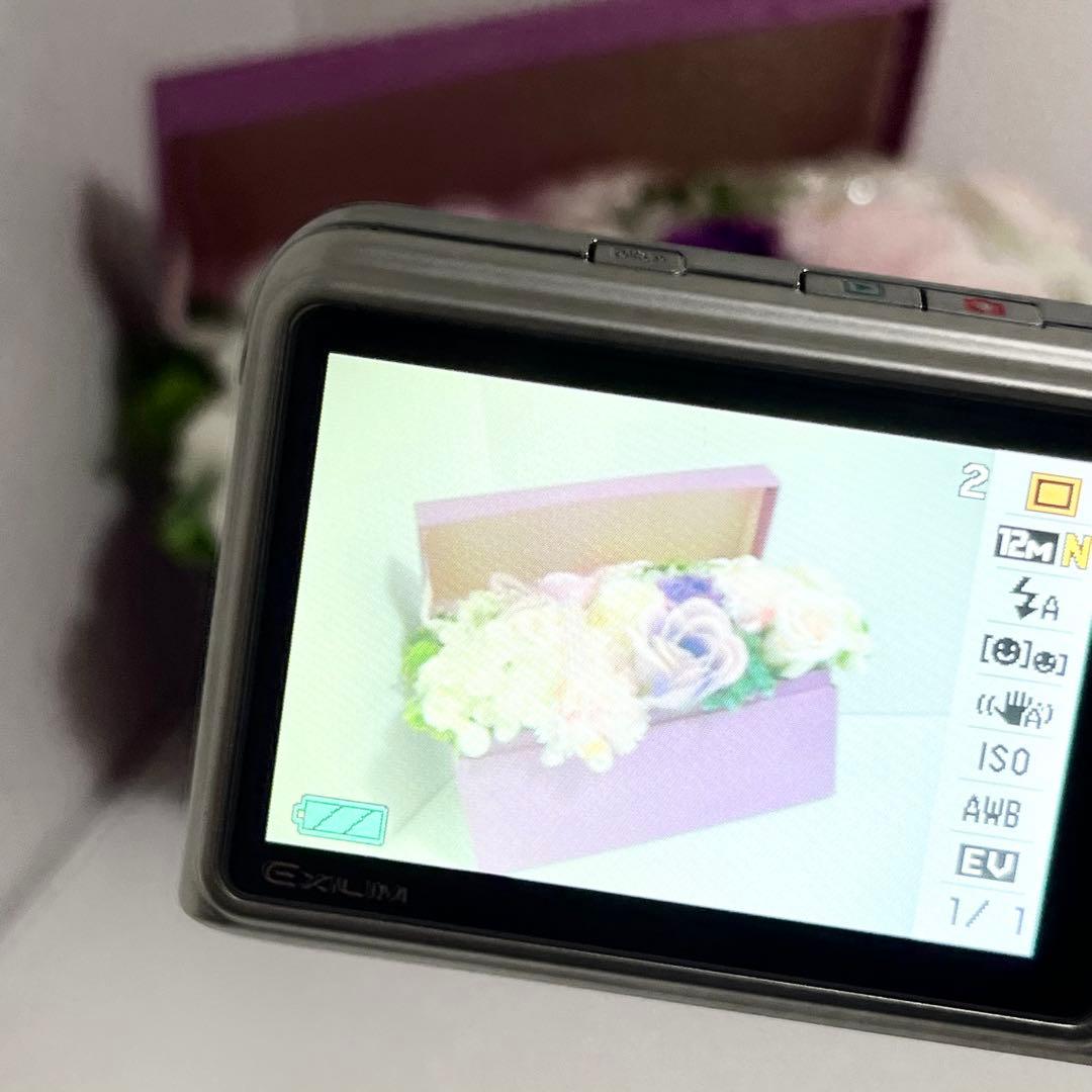 デジタルカメラ CASIO EXILIM EX-Z1200