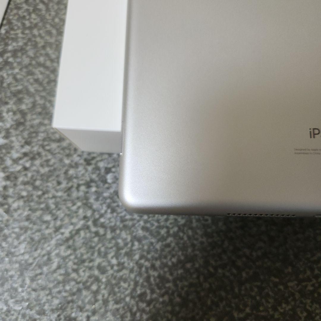 Apple iPad (第7世代) シルバーバッテリー容量95% 32Gb